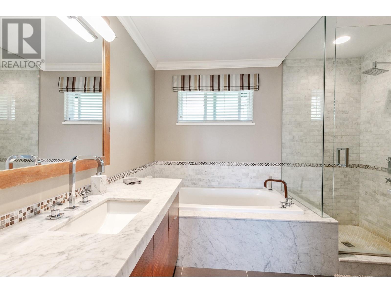 2036 Hill Drive, North Vancouver, British Columbia  V7H 2N5 - Photo 20 - R2815864