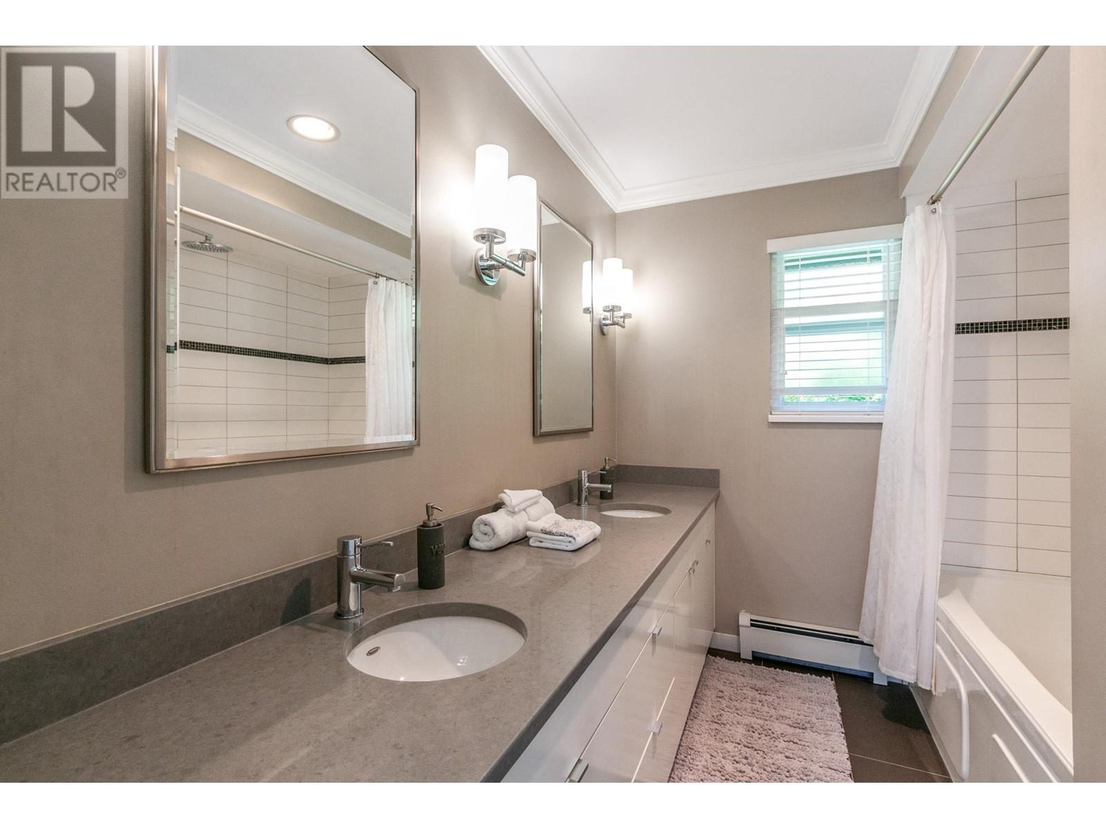 2036 Hill Drive, North Vancouver, British Columbia  V7H 2N5 - Photo 26 - R2815864