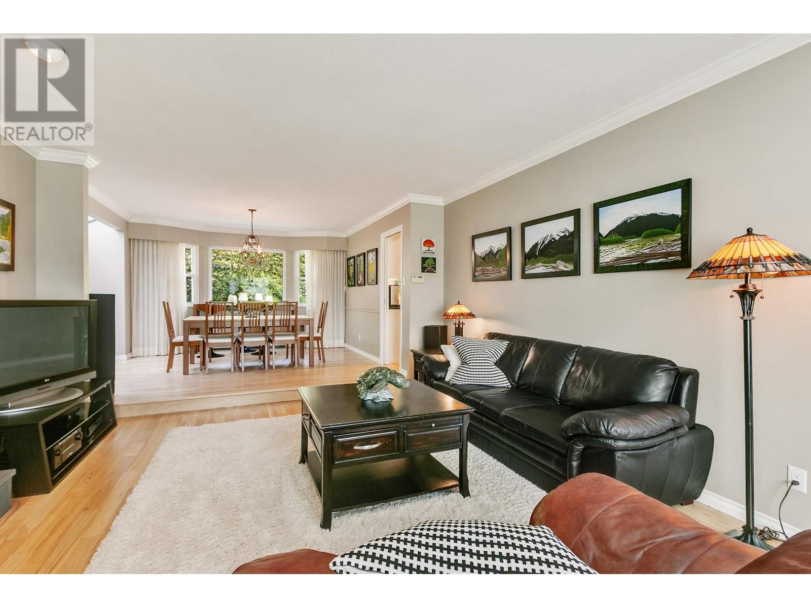 2036 Hill Drive, North Vancouver, British Columbia  V7H 2N5 - Photo 6 - R2815864