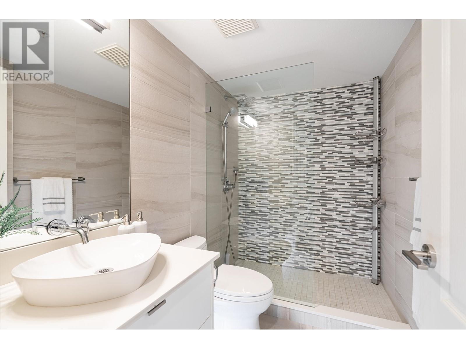 1206 867 Hamilton Street, Vancouver, British Columbia  V6B 6B7 - Photo 15 - R2815893