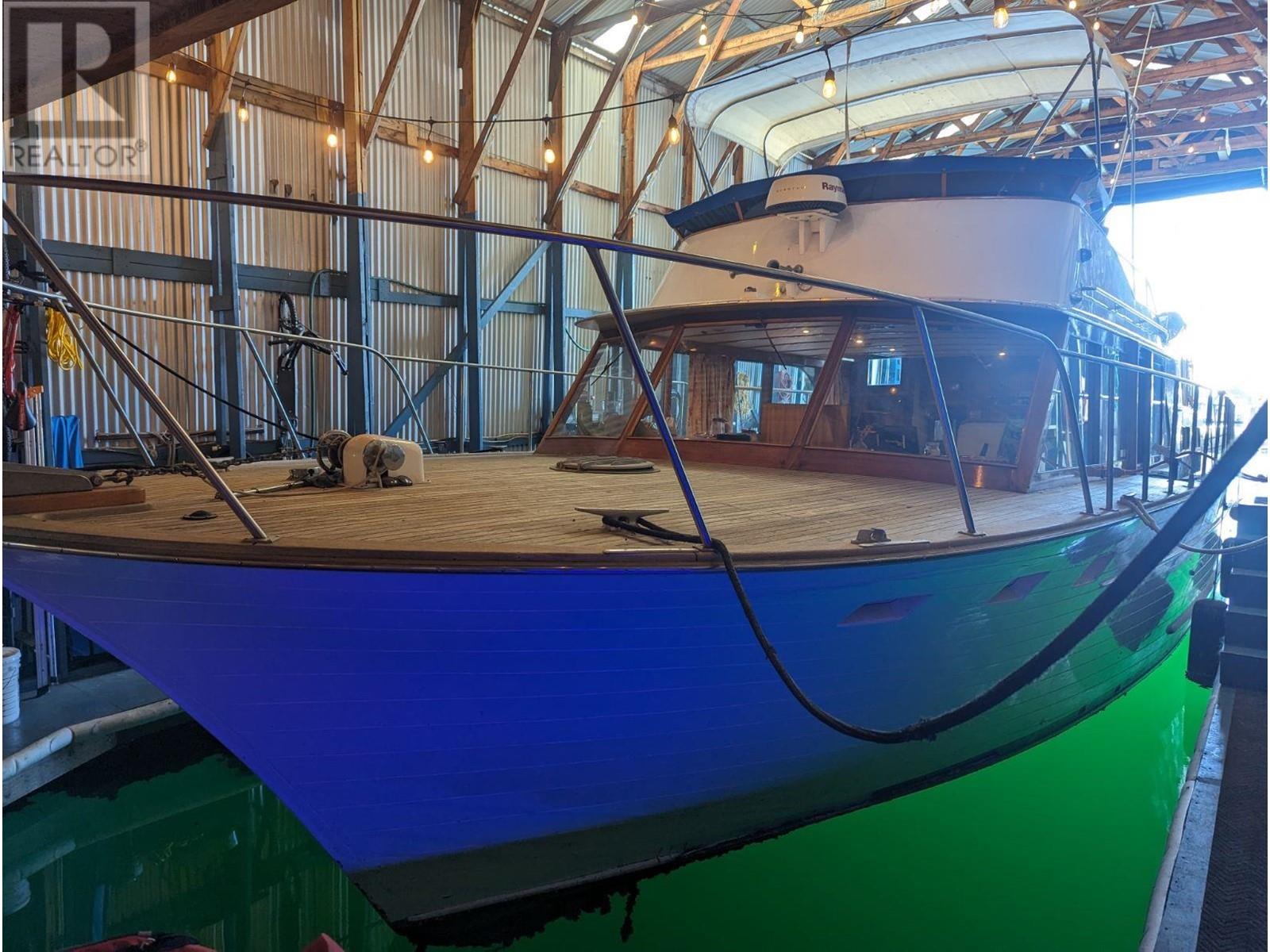 Cbh83 415 W Esplanade, North Vancouver, British Columbia  V7M 1A6 - Photo 19 - R2813281