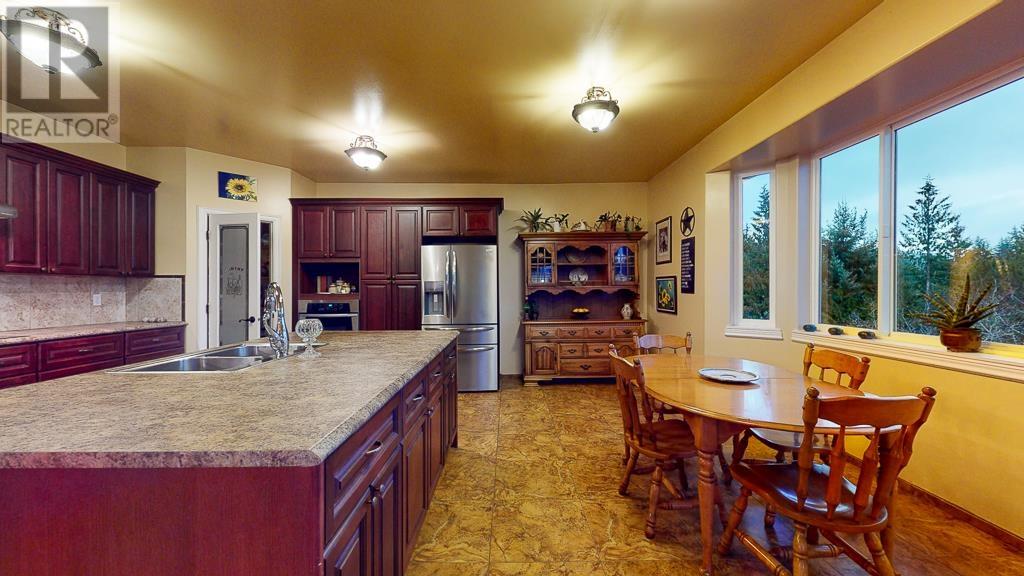 7967 Ravens Cry Road, Halfmoon Bay, British Columbia  V7Z 1C2 - Photo 15 - R2814751