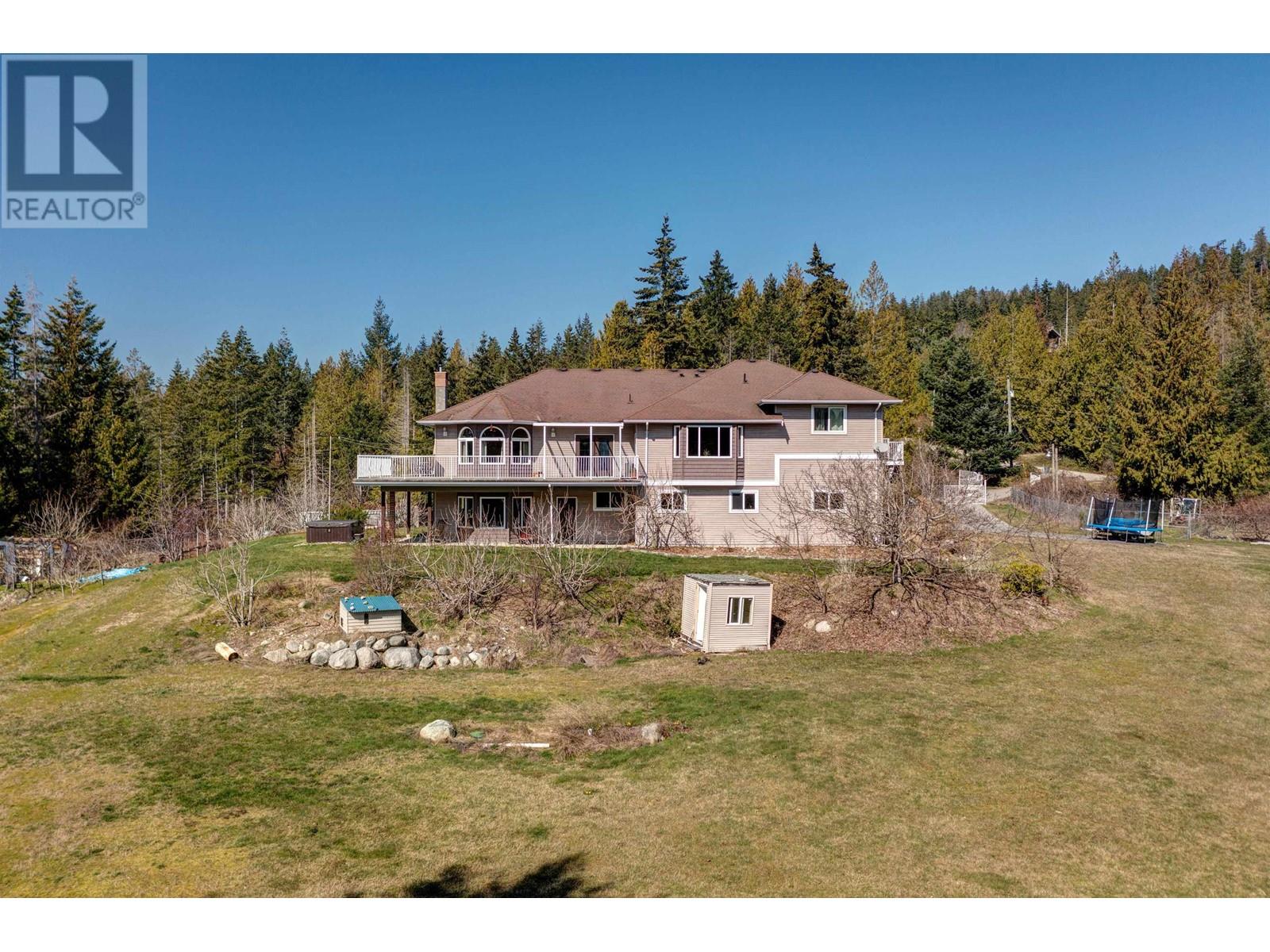 7967 Ravens Cry Road, Halfmoon Bay, British Columbia  V7Z 1C2 - Photo 8 - R2814751