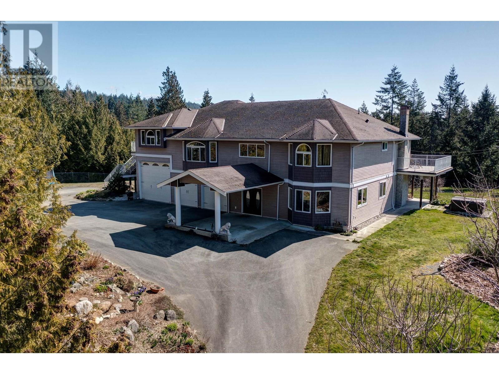 7967 RAVENS CRY ROAD, halfmoon bay, British Columbia