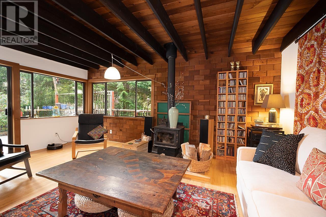 1471 Tunstall Boulevard, Bowen Island, British Columbia  V0N 1G2 - Photo 2 - R2811809