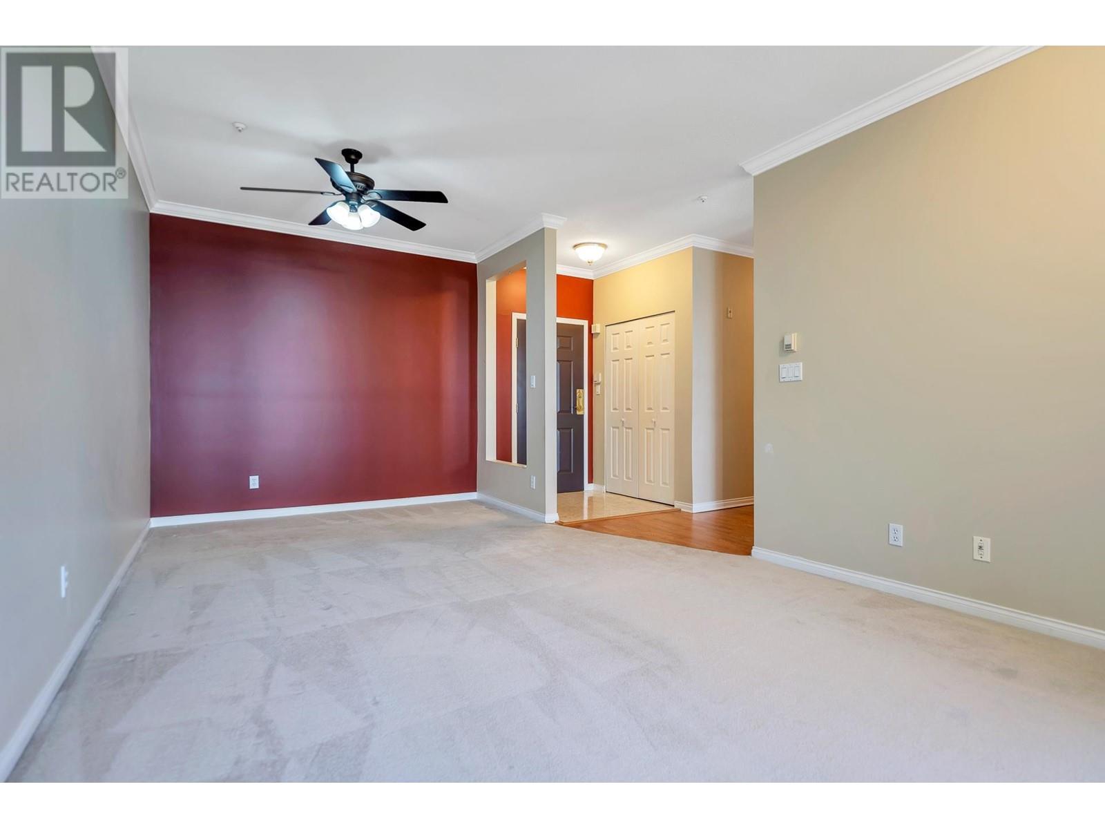 216 3098 Guildford Way, Coquitlam, British Columbia  V3B 7W8 - Photo 11 - R2815552