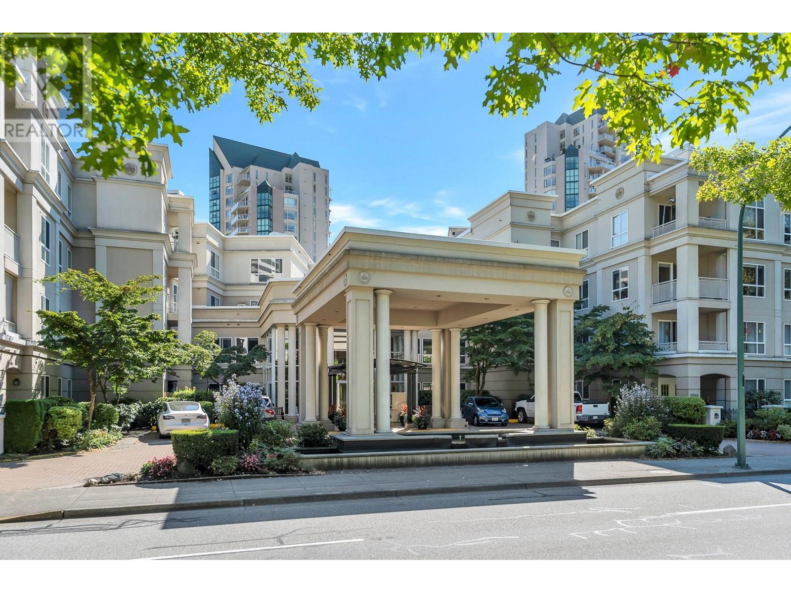 216 3098 Guildford Way, Coquitlam, British Columbia  V3B 7W8 - Photo 1 - R2815552