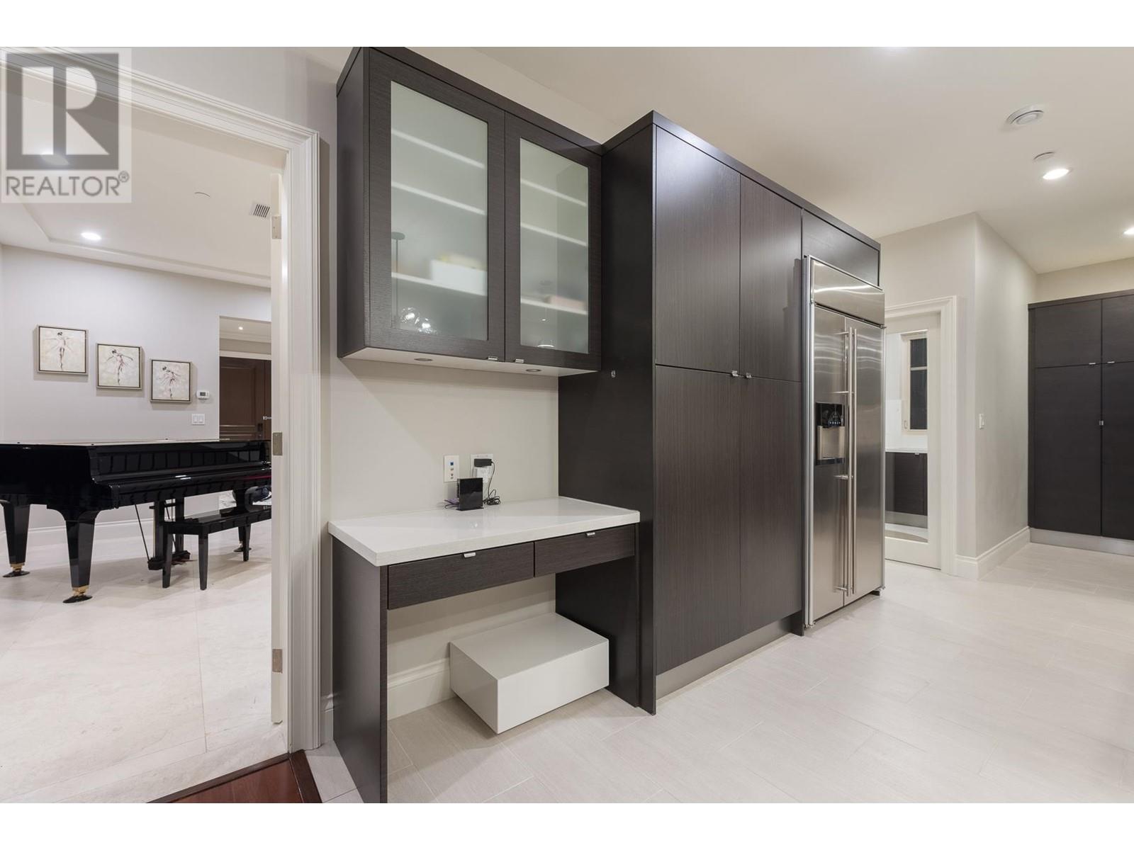 5726 Wiltshire Street, Vancouver, British Columbia  V6M 3L6 - Photo 10 - R2805094