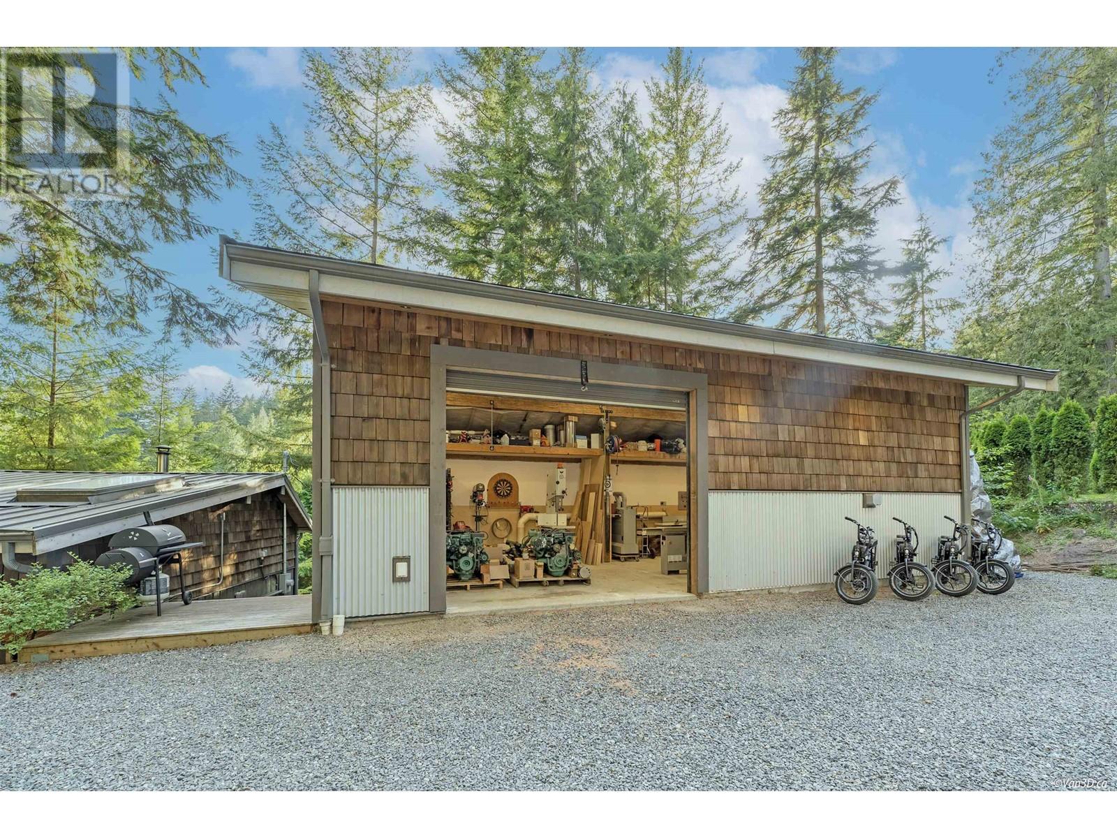 731 Grafton Road, Bowen Island, British Columbia  V0N 1G2 - Photo 25 - R2800432
