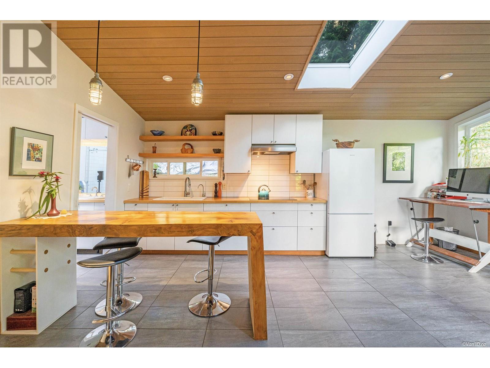 731 Grafton Road, Bowen Island, British Columbia  V0N 1G2 - Photo 29 - R2800432