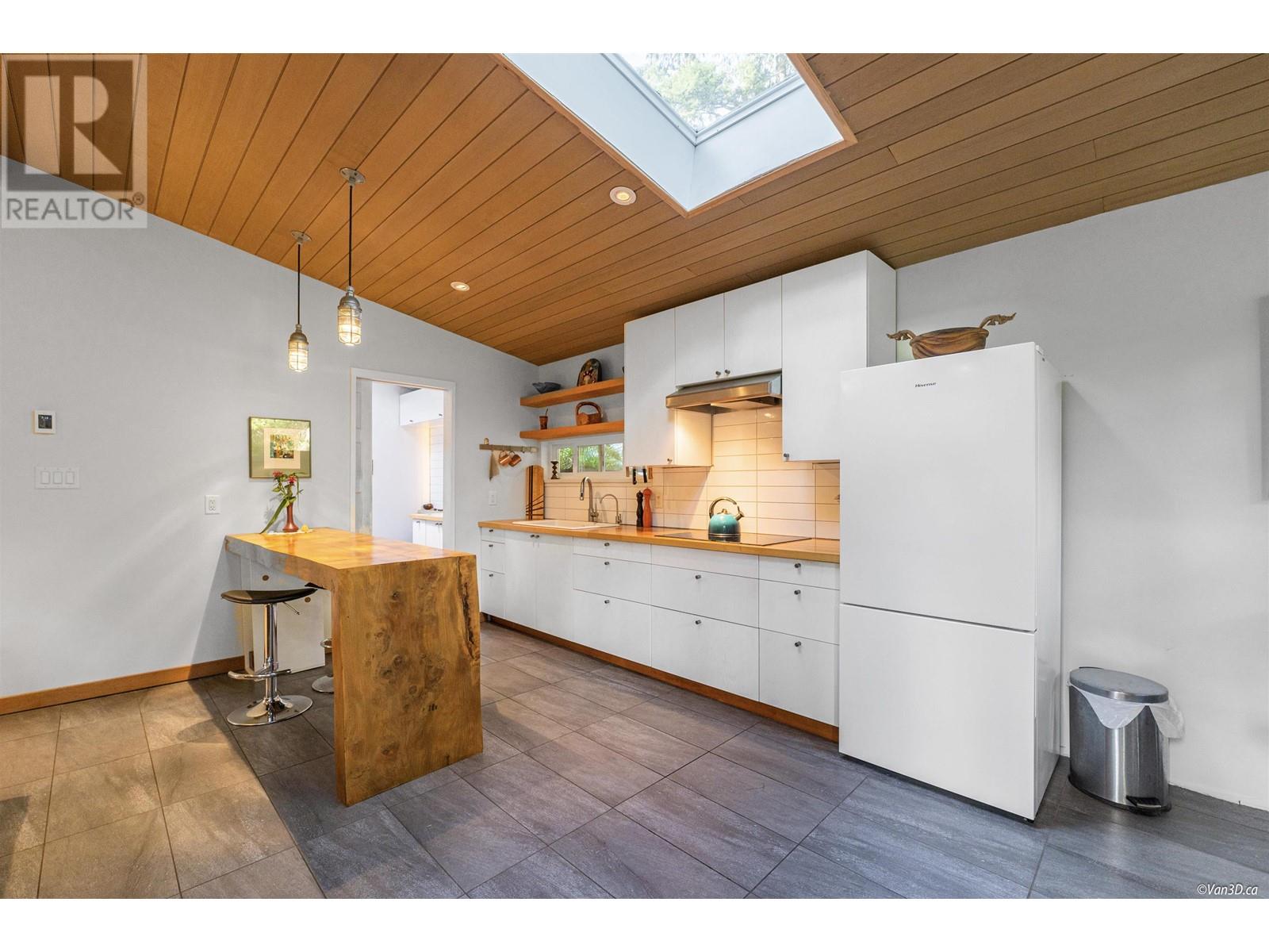 731 Grafton Road, Bowen Island, British Columbia  V0N 1G2 - Photo 28 - R2800432