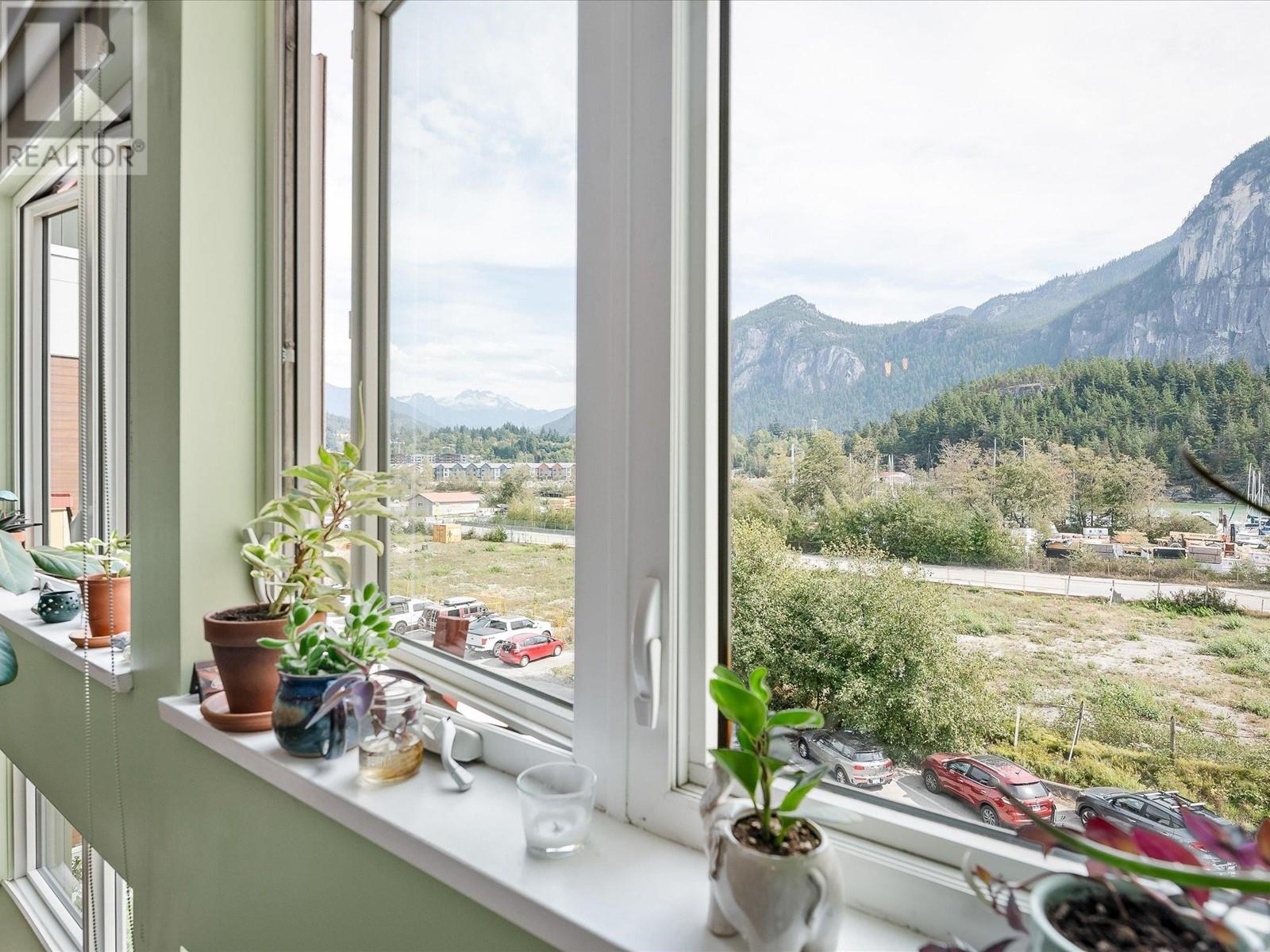 408 37841 Cleveland Avenue, Squamish, British Columbia  V8B 0S8 - Photo 2 - R2815967