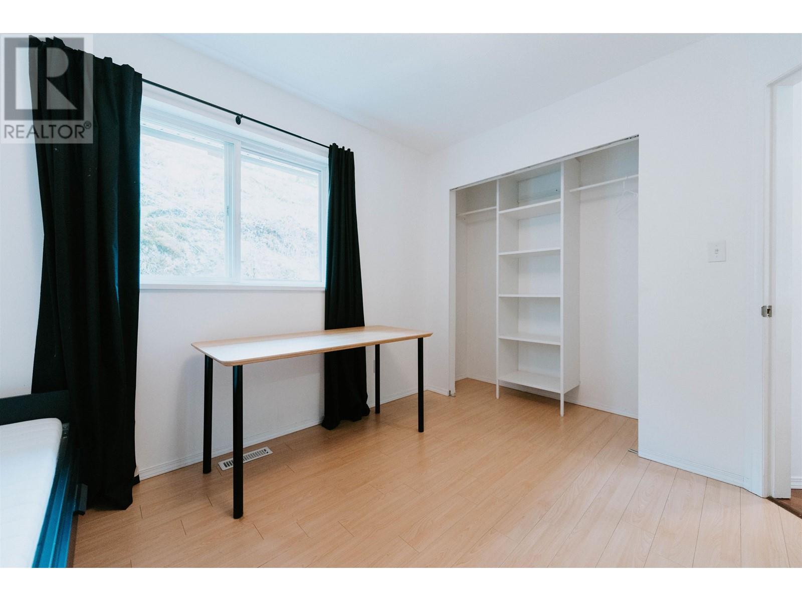 5829 Marine Way, Sechelt, British Columbia  V7Z 0R3 - Photo 17 - R2813992