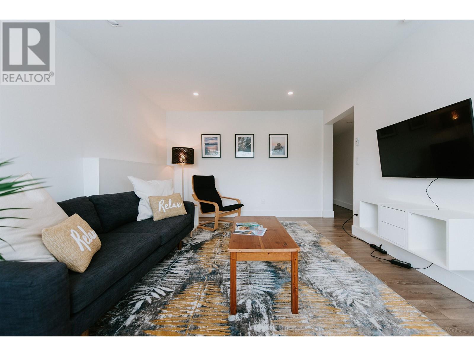 5829 Marine Way, Sechelt, British Columbia  V7Z 0R3 - Photo 31 - R2813992