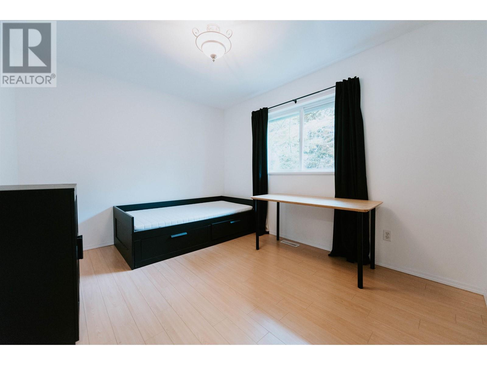 5829 Marine Way, Sechelt, British Columbia  V7Z 0R3 - Photo 16 - R2813992