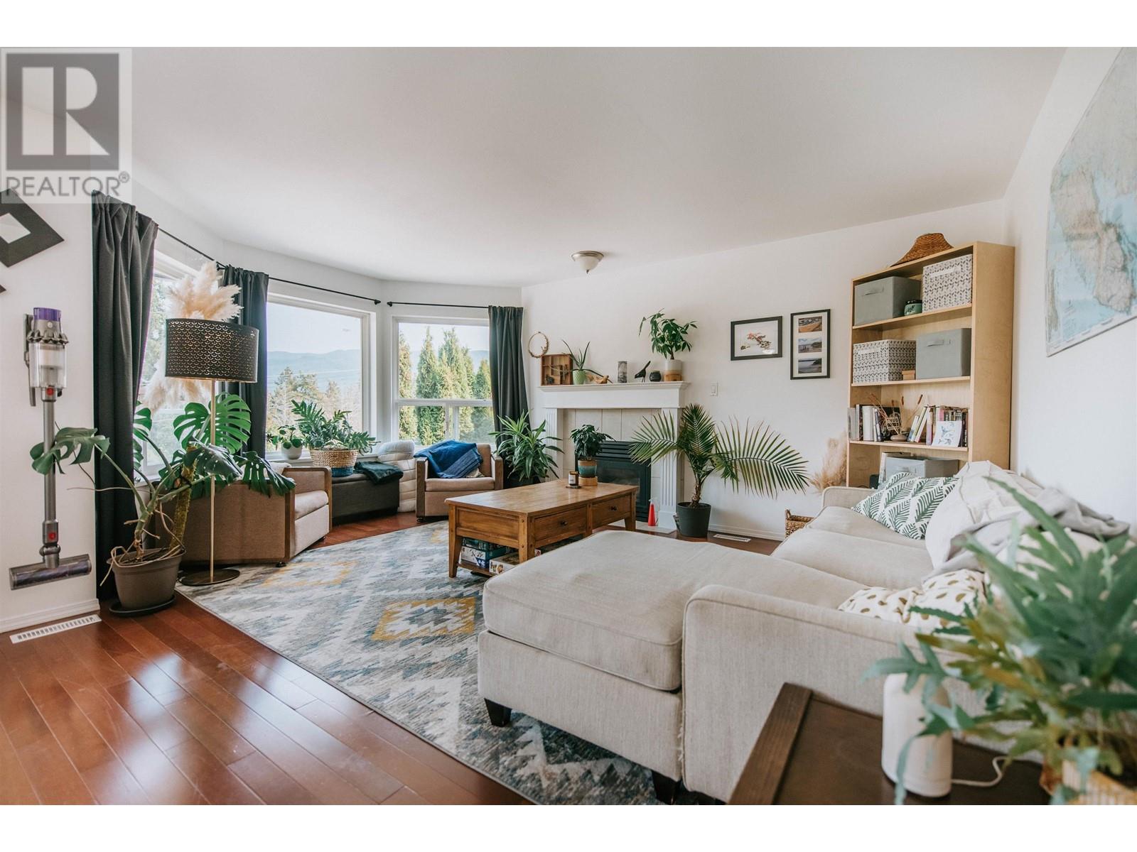 5829 Marine Way, Sechelt, British Columbia  V7Z 0R3 - Photo 6 - R2813992