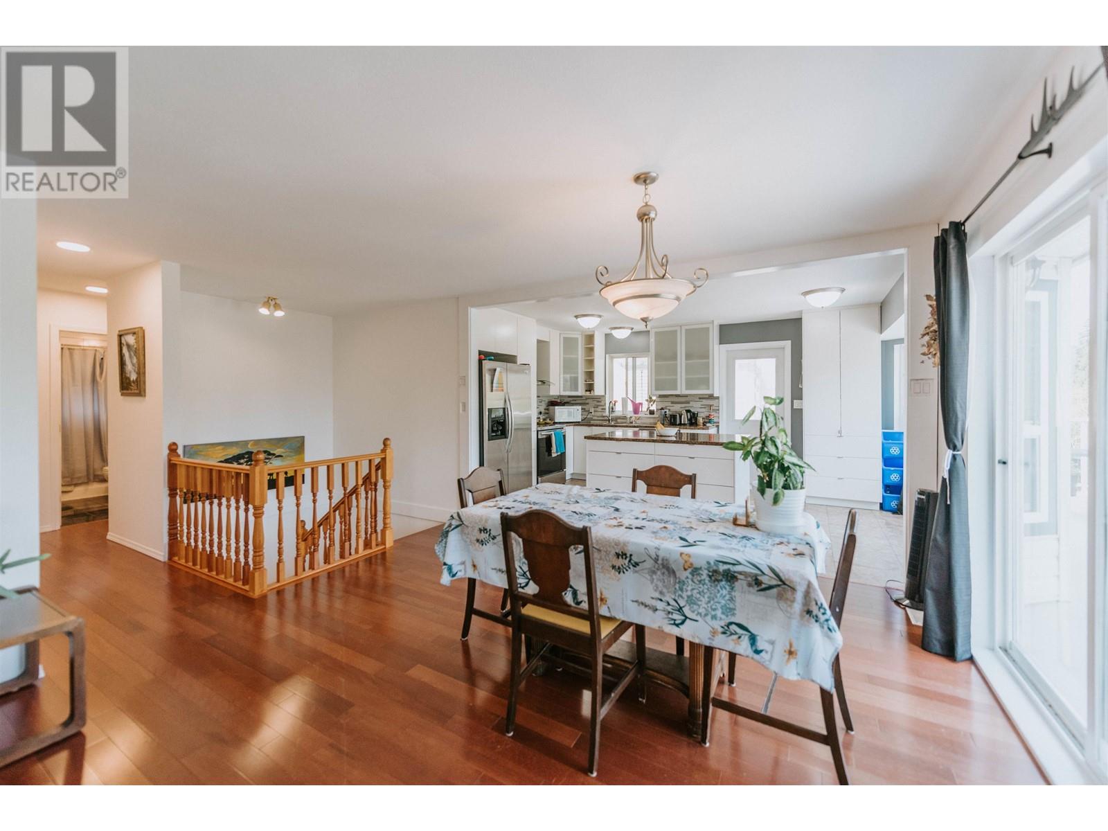 5829 Marine Way, Sechelt, British Columbia  V7Z 0R3 - Photo 9 - R2813992