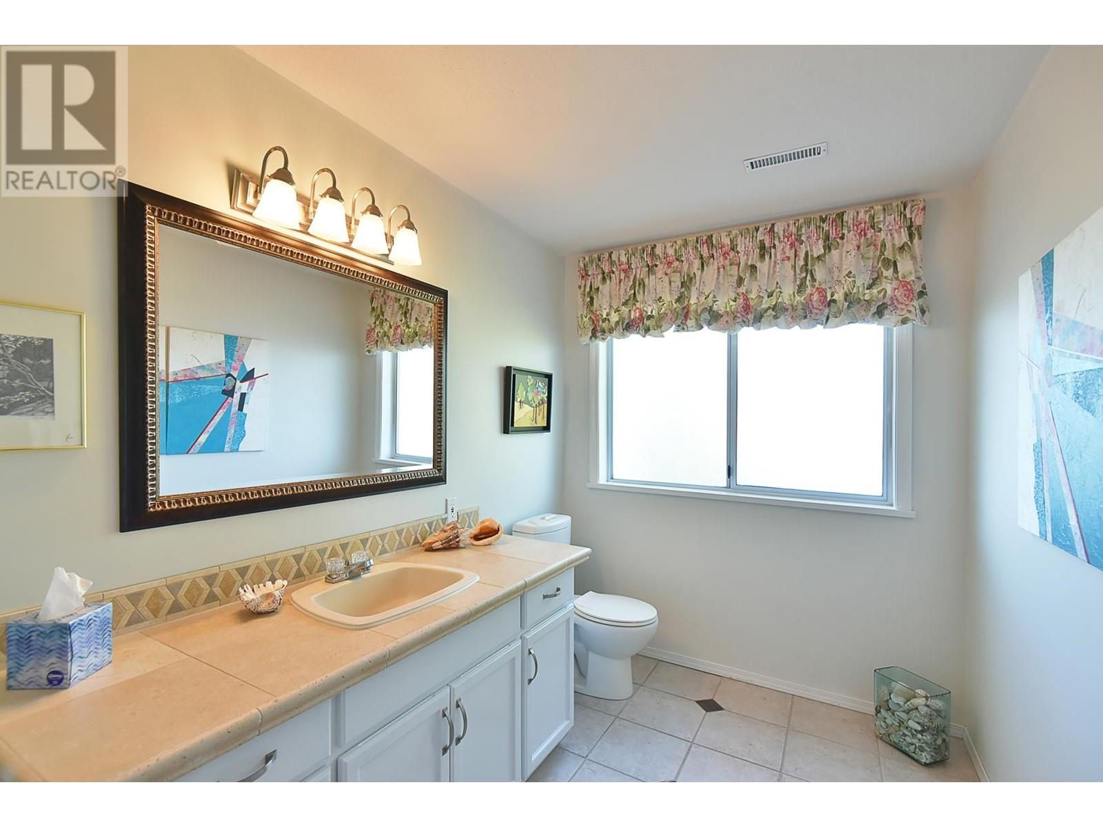 5143 Radcliffe Road, Sechelt, British Columbia  V7Z 0G5 - Photo 21 - R2814369