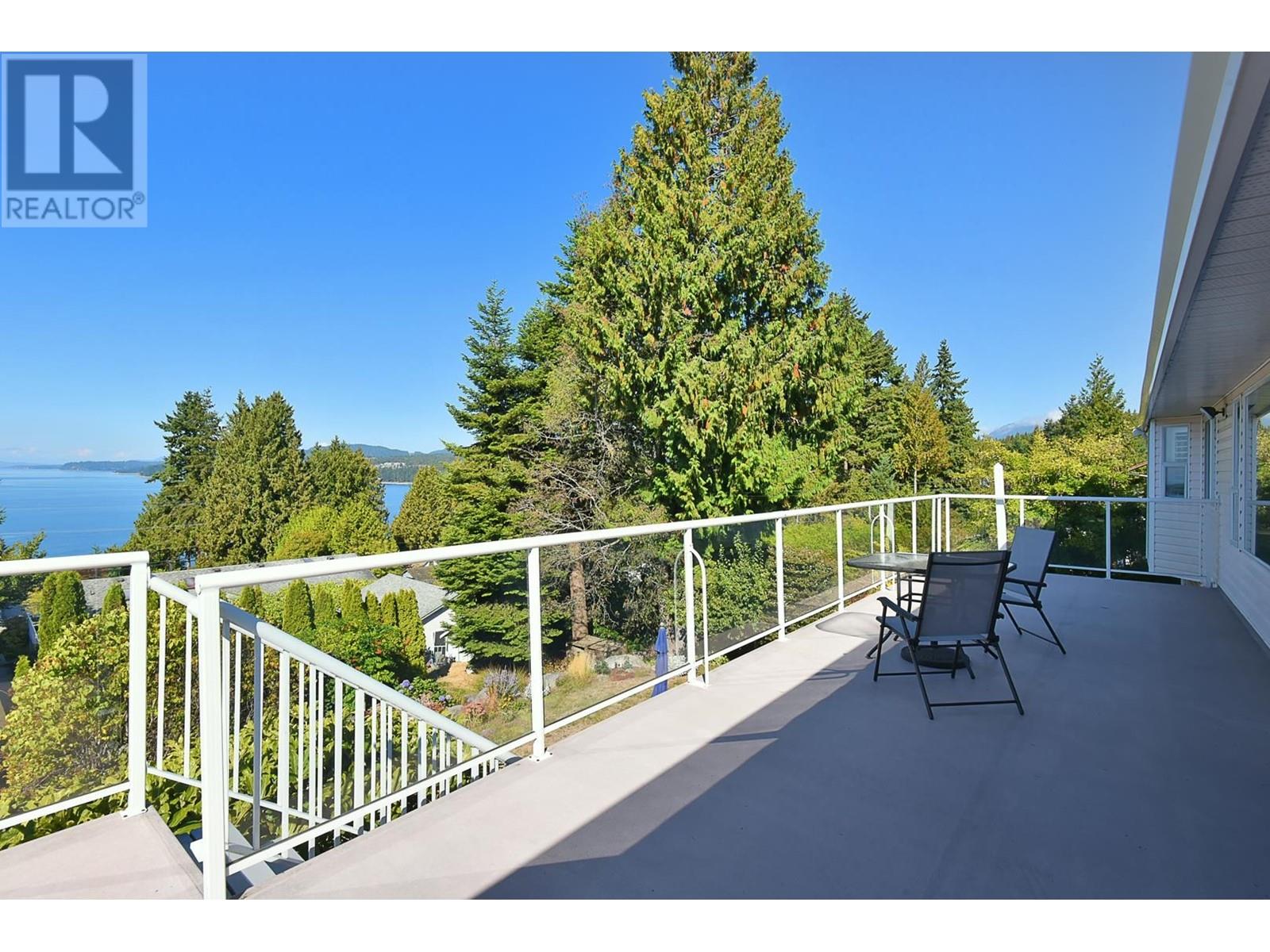 5143 Radcliffe Road, Sechelt, British Columbia  V7Z 0G5 - Photo 10 - R2814369