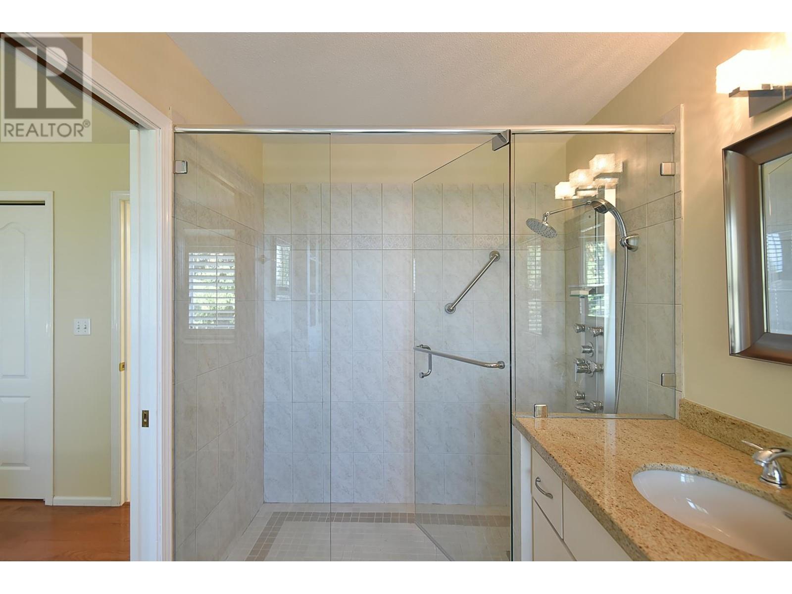 5143 Radcliffe Road, Sechelt, British Columbia  V7Z 0G5 - Photo 16 - R2814369