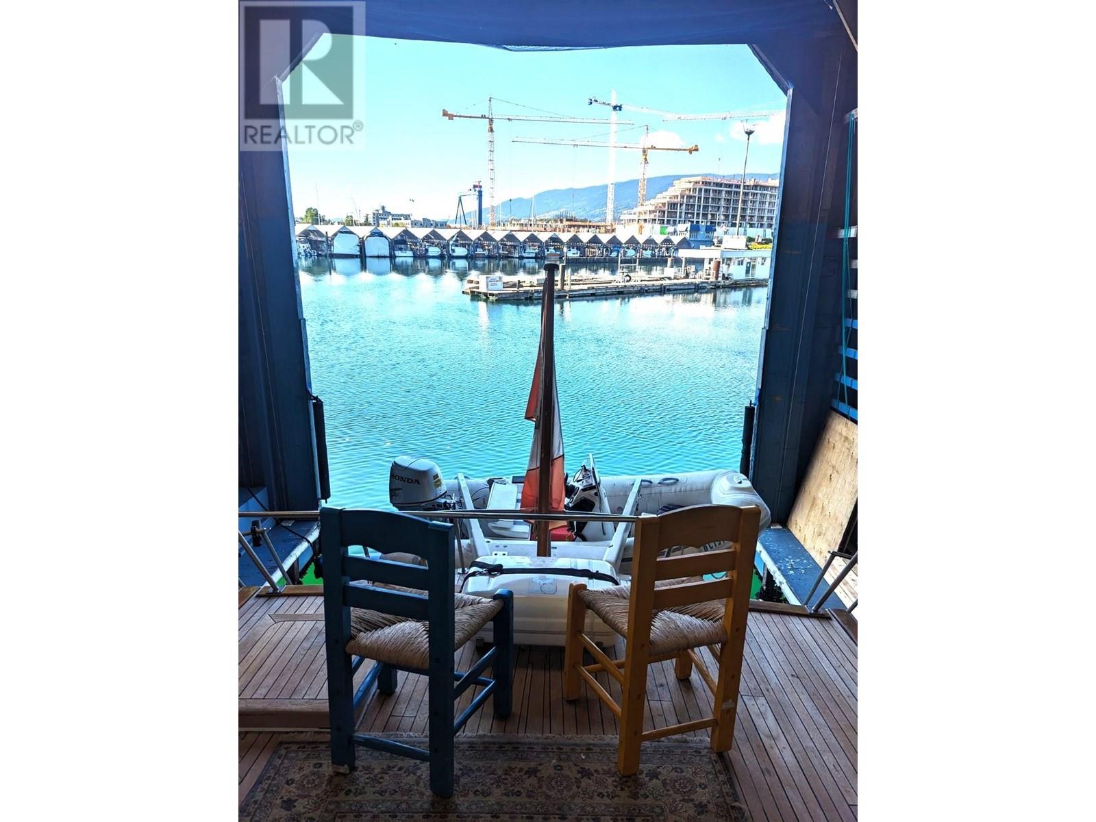 Cbh83 415 W Esplanade, North Vancouver, British Columbia  V7M 1A6 - Photo 6 - R2813281
