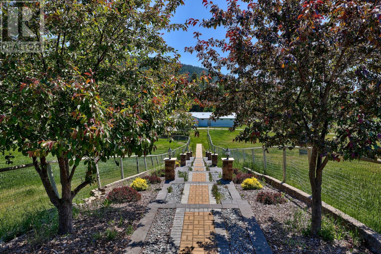 1060 Heffley Louis Cr Rd, Heffley, British Columbia  V0E 1Z1 - Photo 83 - 174886
