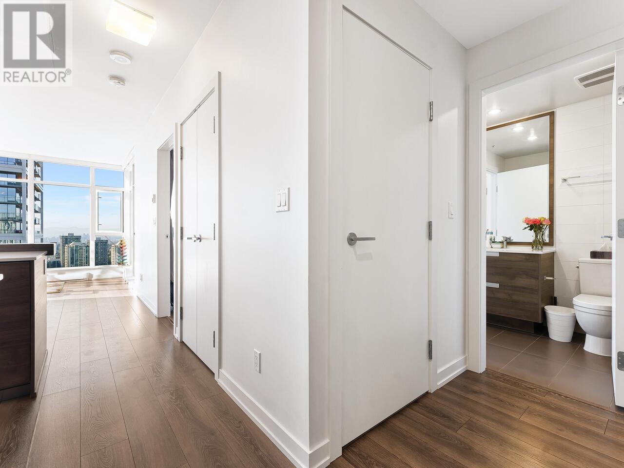 2902 4688 Kingsway, Burnaby, British Columbia  V5H 0E9 - Photo 3 - R2815476