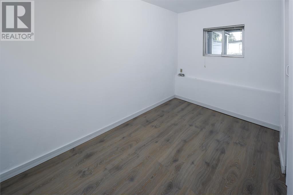 5602 Claude Avenue, Burnaby, British Columbia  V5E 2M6 - Photo 17 - R2816016