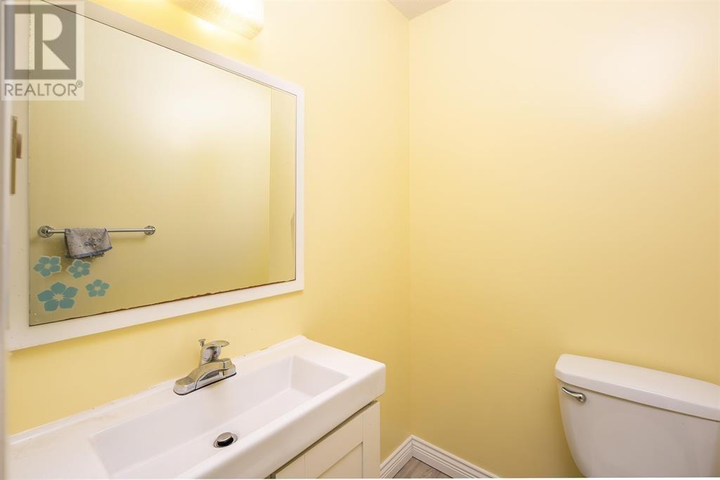 5602 Claude Avenue, Burnaby, British Columbia  V5E 2M6 - Photo 21 - R2816016