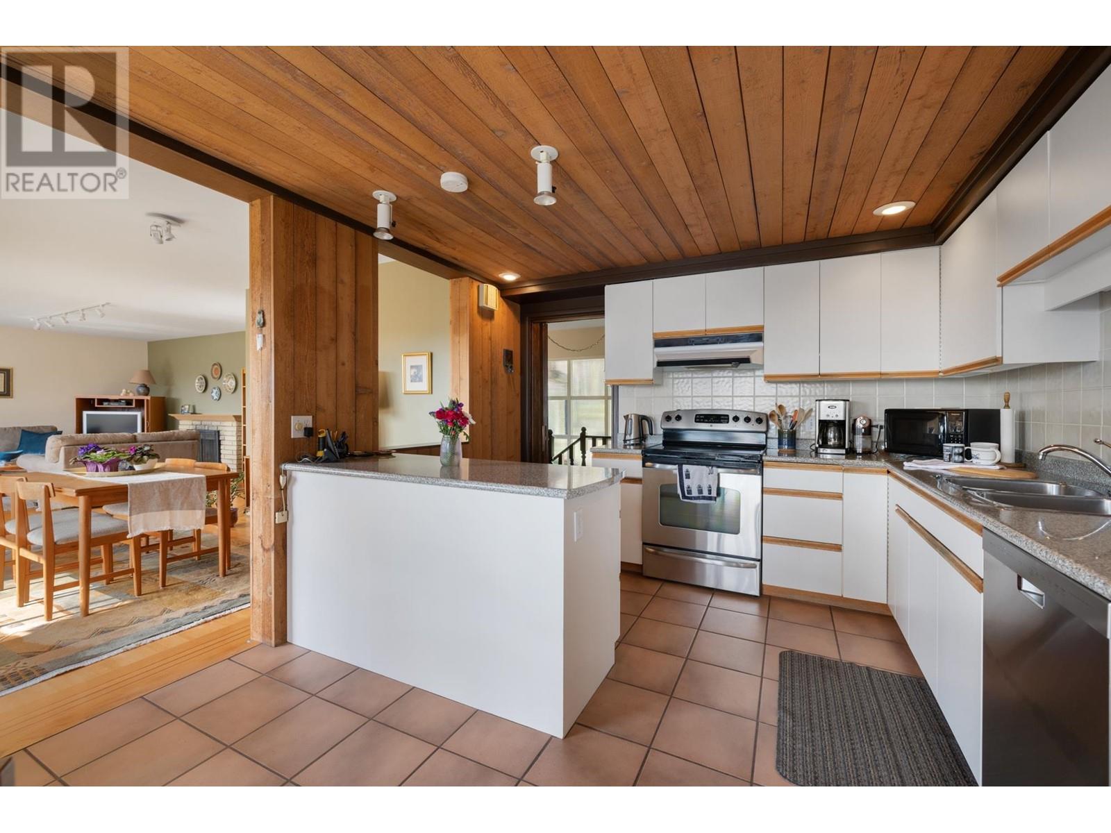 2160 Lawson Avenue, West Vancouver, British Columbia  V7V 2E2 - Photo 17 - R2815991