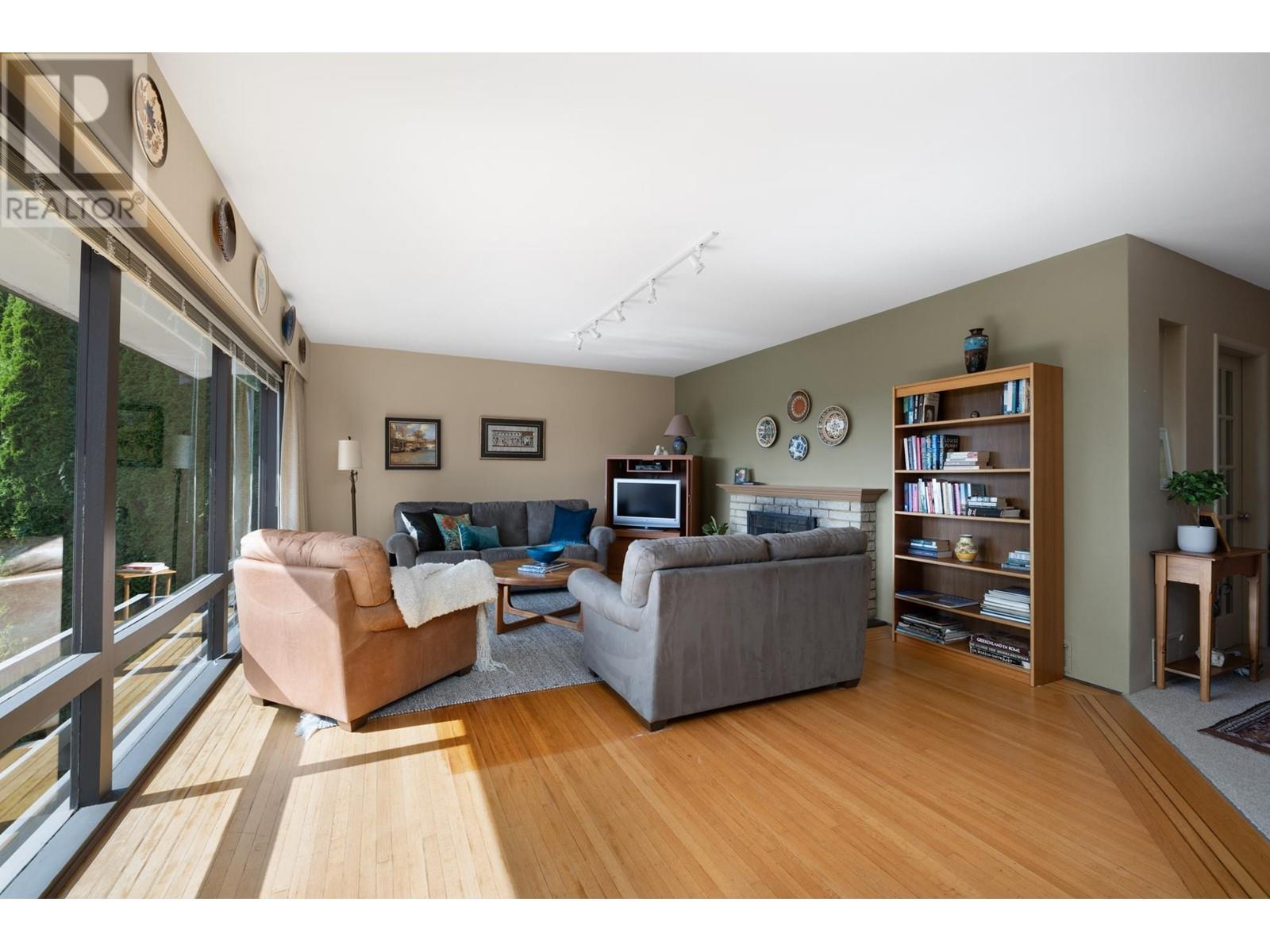 2160 Lawson Avenue, West Vancouver, British Columbia  V7V 2E2 - Photo 5 - R2815991