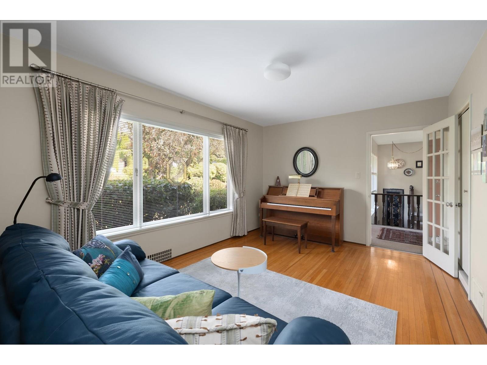 2160 Lawson Avenue, West Vancouver, British Columbia  V7V 2E2 - Photo 6 - R2815991