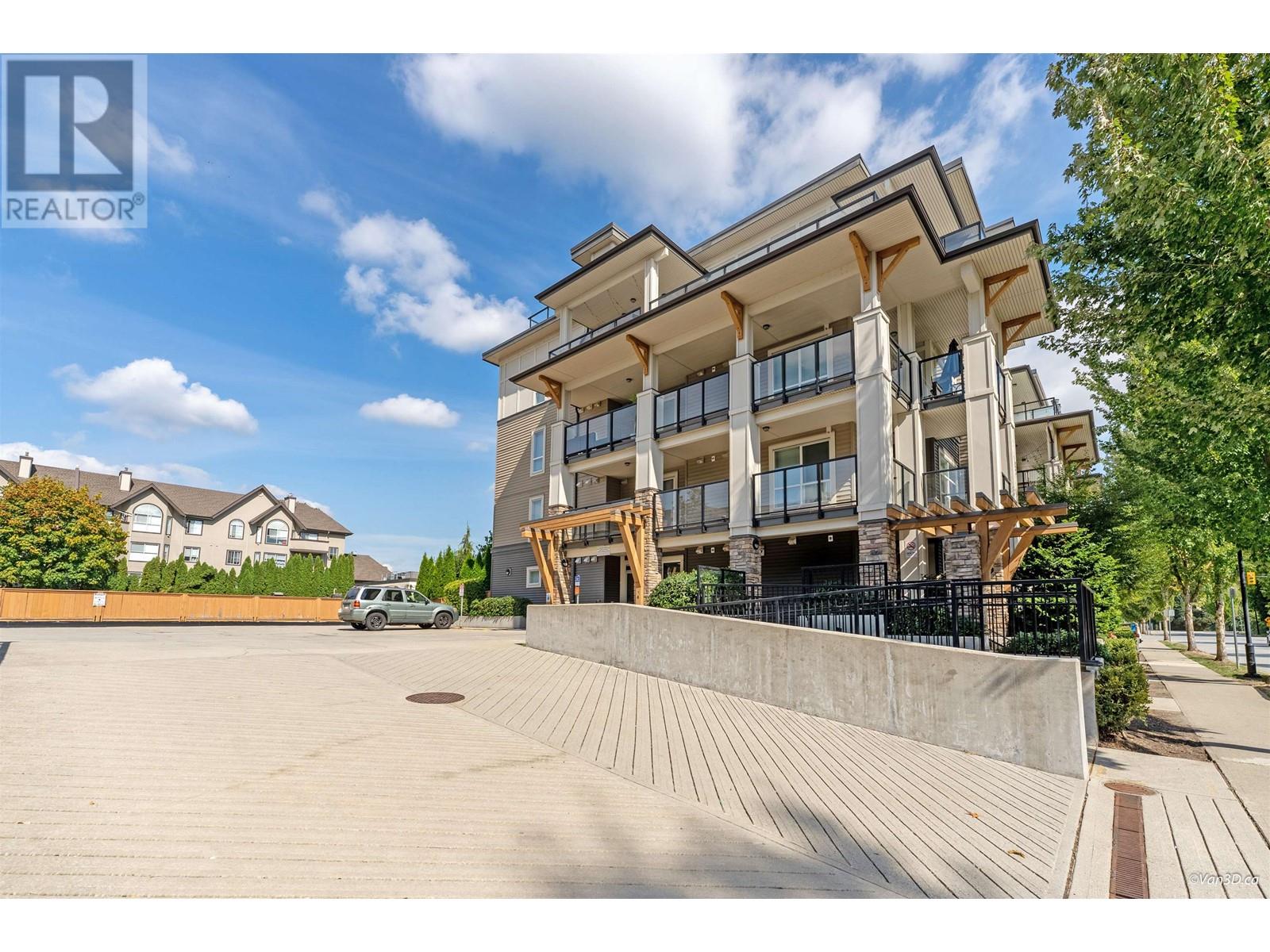 208 12409 Harris Road, Pitt Meadows, British Columbia  V3Y 0E7 - Photo 2 - R2815899