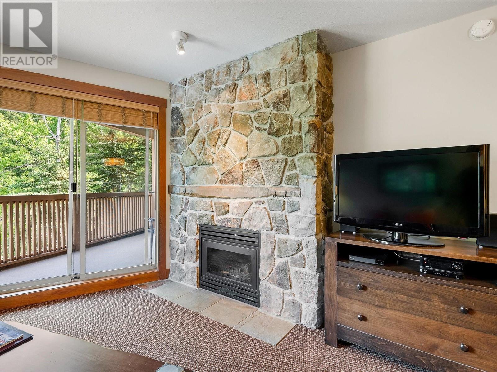 322d 2036 London Lane, Whistler, British Columbia  V8E 0N7 - Photo 8 - R2816133