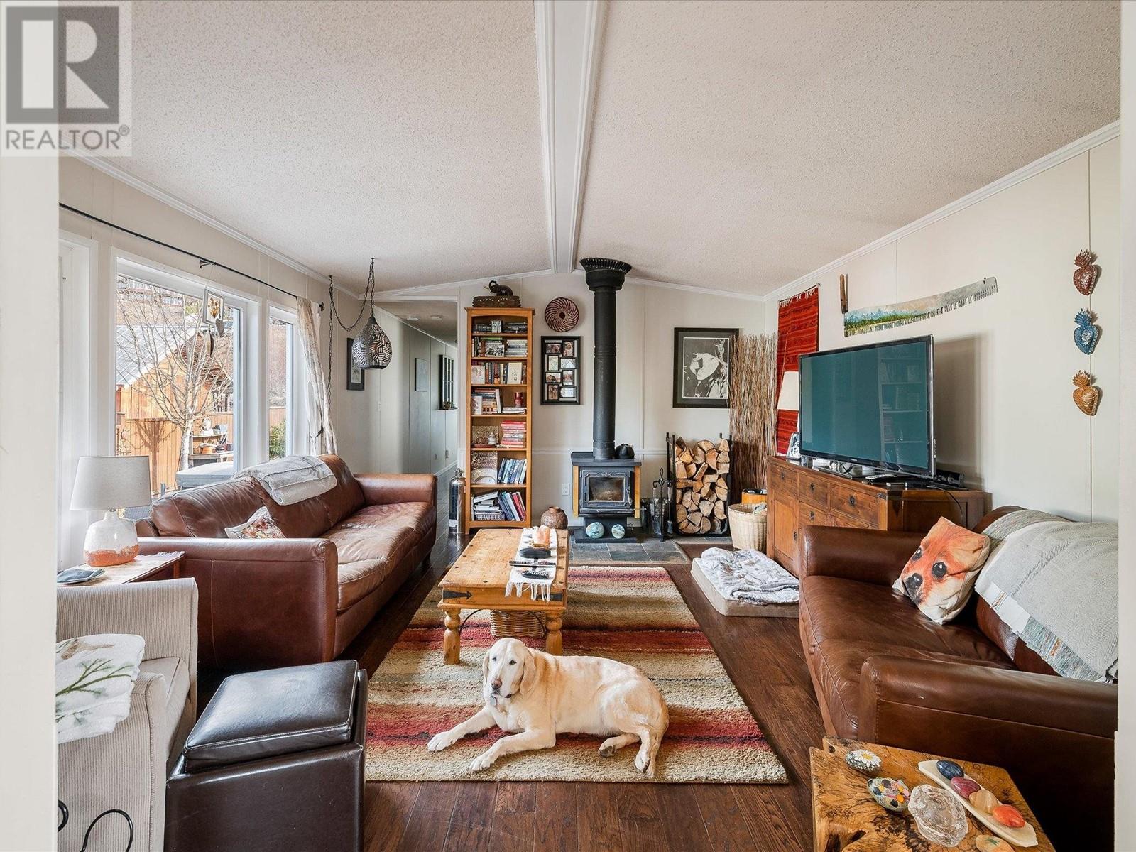 833 Britannia Way, Britannia Beach, British Columbia  V8B 1J2 - Photo 10 - R2816102
