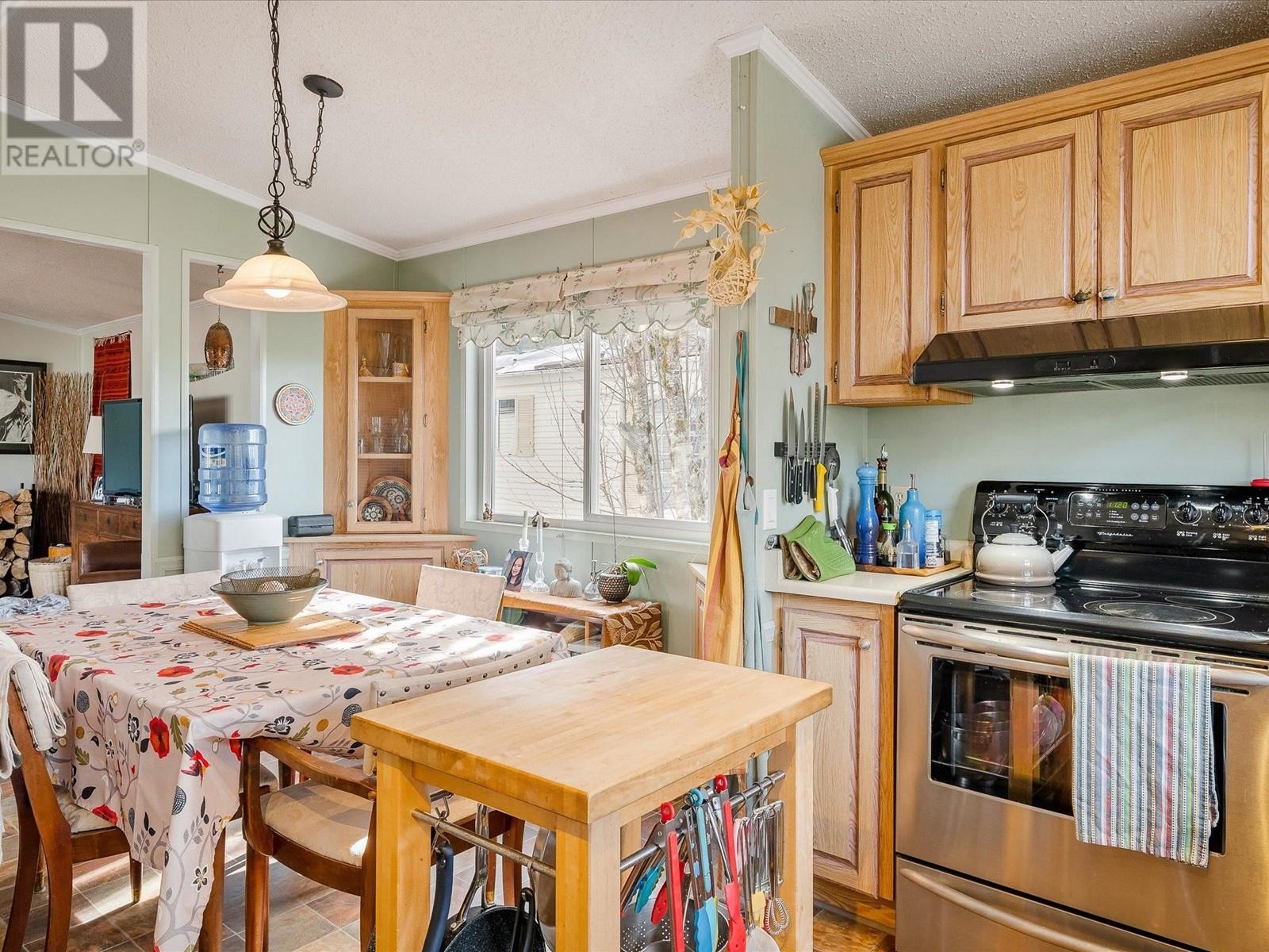 833 Britannia Way, Britannia Beach, British Columbia  V8B 1J2 - Photo 6 - R2816102