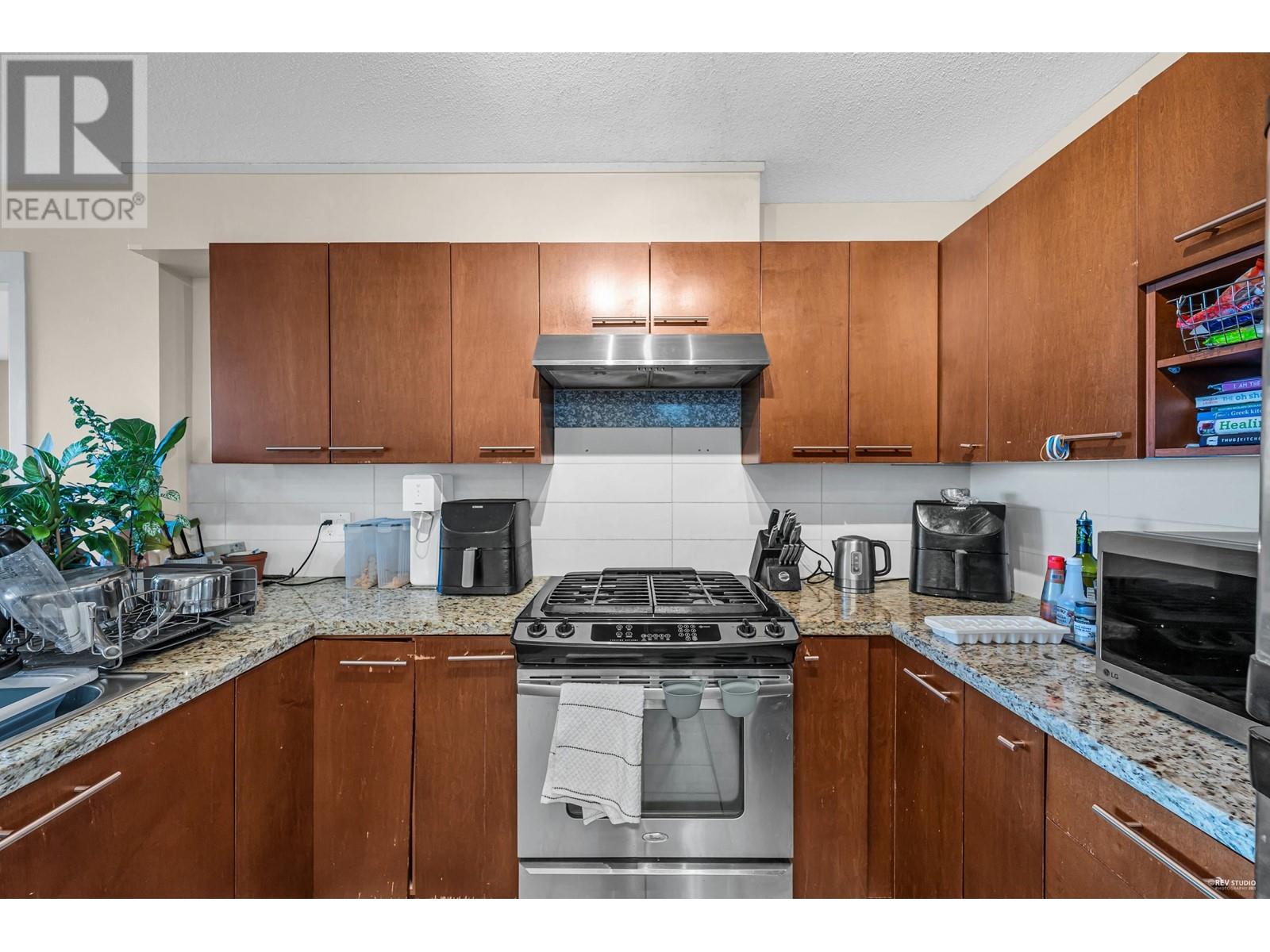 508 9171 Ferndale Road, Richmond, British Columbia  V6Y 0A5 - Photo 2 - R2814250