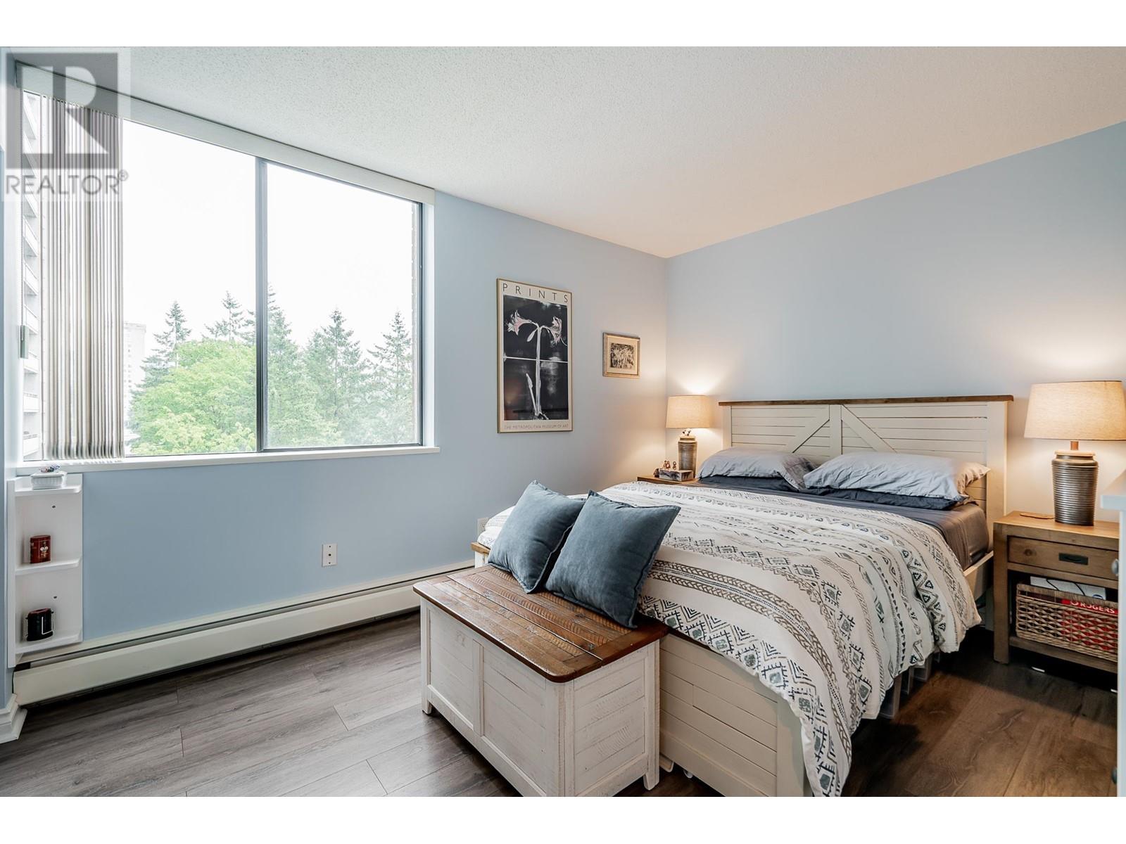 802 3771 Bartlett Court, Burnaby, British Columbia  V5C 3K5 - Photo 8 - R2811160