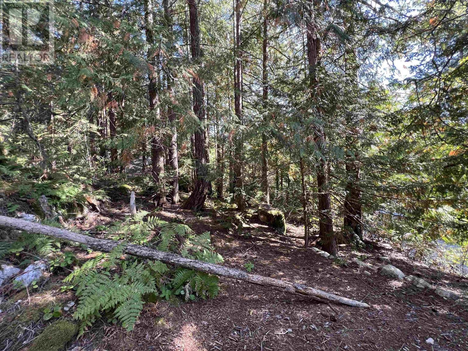 Lot 19 Tuwanek Place, Sechelt, British Columbia  V7Z 0P4 - Photo 9 - R2816225