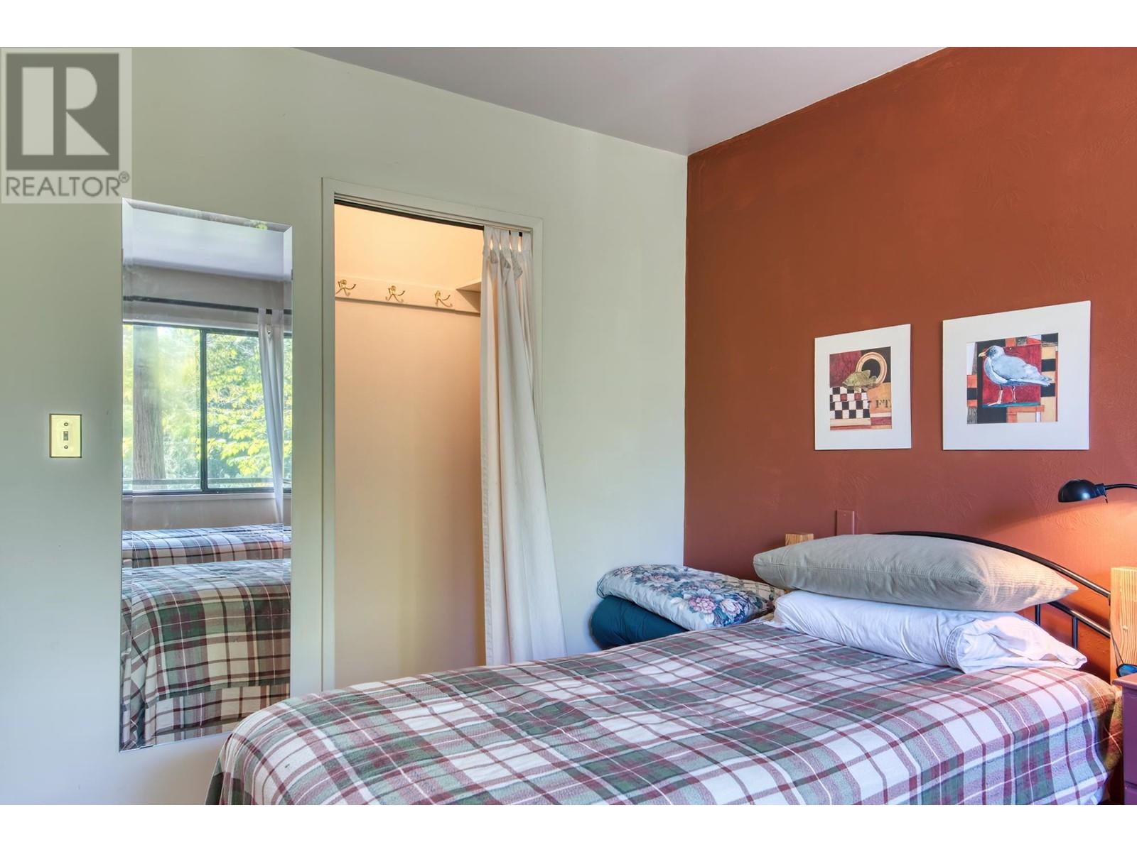 7547 Sechelt Inlet Road, Sechelt, British Columbia  V7Z 0C6 - Photo 29 - R2816222