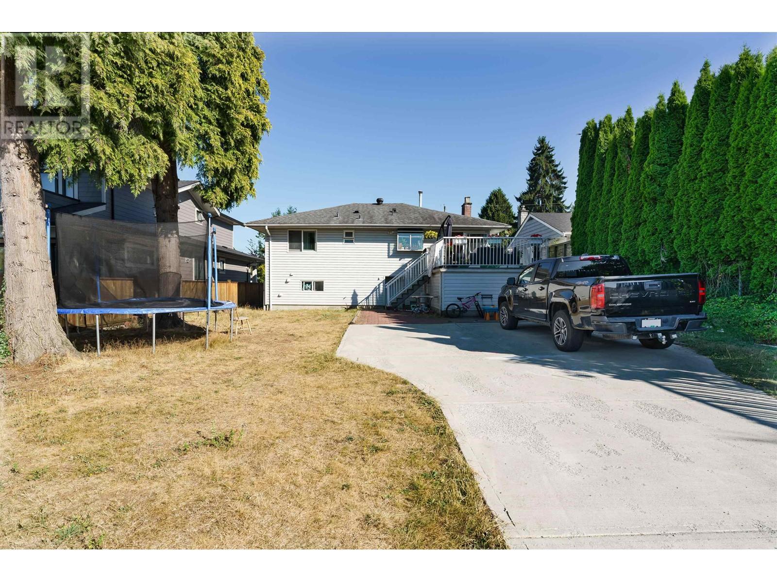 8249 17th Avenue, Burnaby, British Columbia  V3N 1M9 - Photo 15 - R2815559