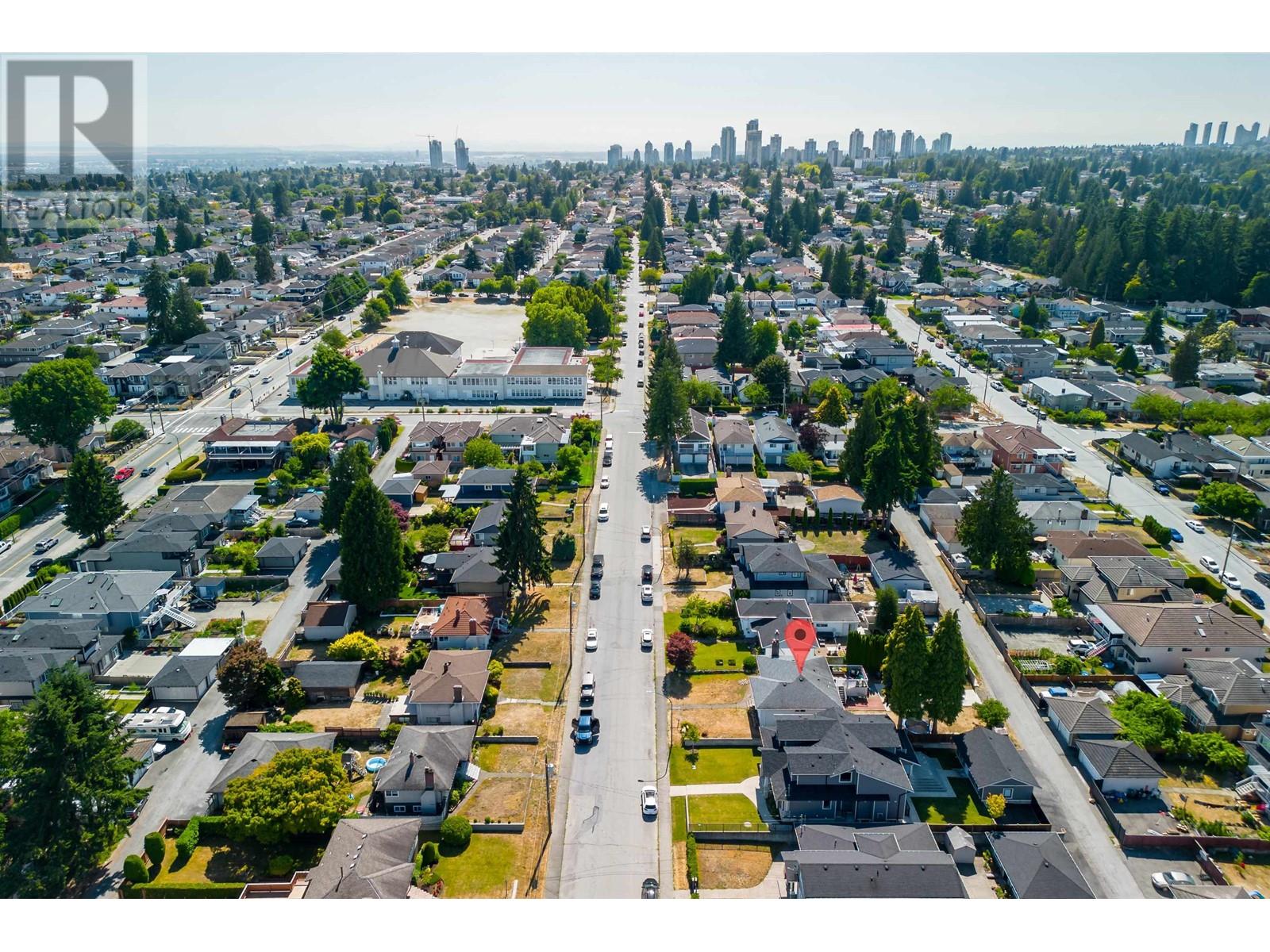 8249 17th Avenue, Burnaby, British Columbia  V3N 1M9 - Photo 17 - R2815559