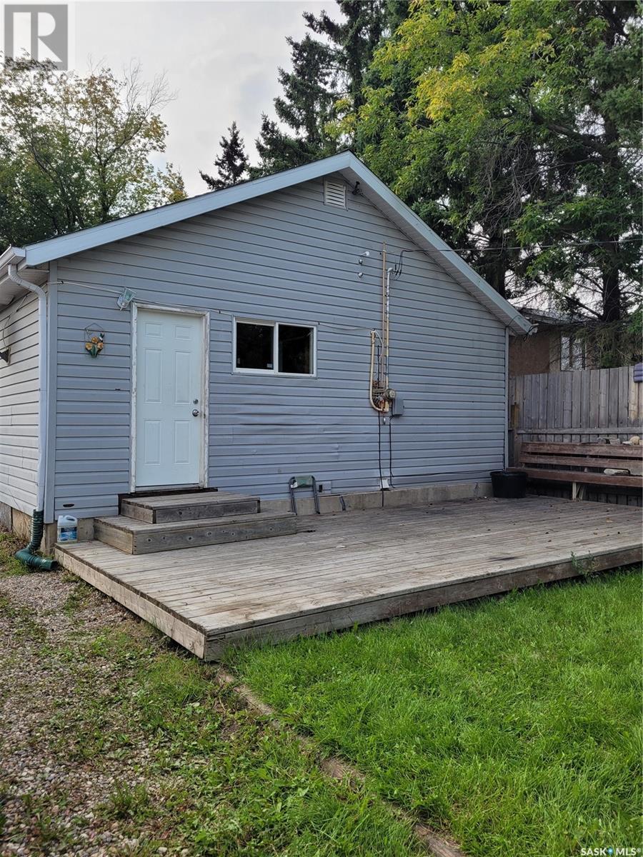 616 1st Street E, Meadow Lake, Saskatchewan  S9X 1G1 - Photo 24 - SK945572