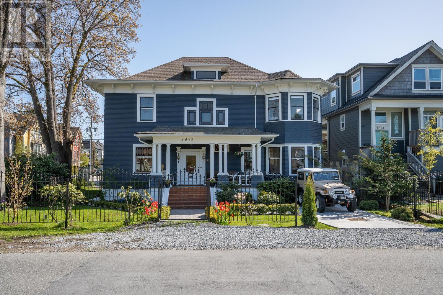 4856 48 AVENUE, delta, British Columbia