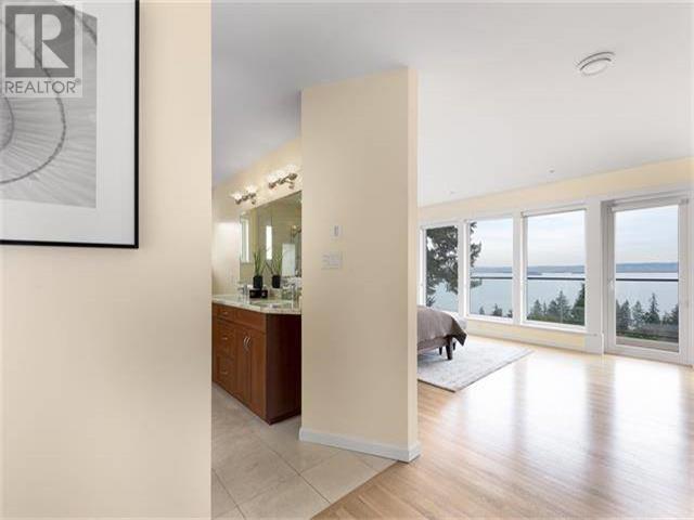 41xx Burkehill Road, West Vancouver, British Columbia  V7V 3M4 - Photo 10 - R2816249