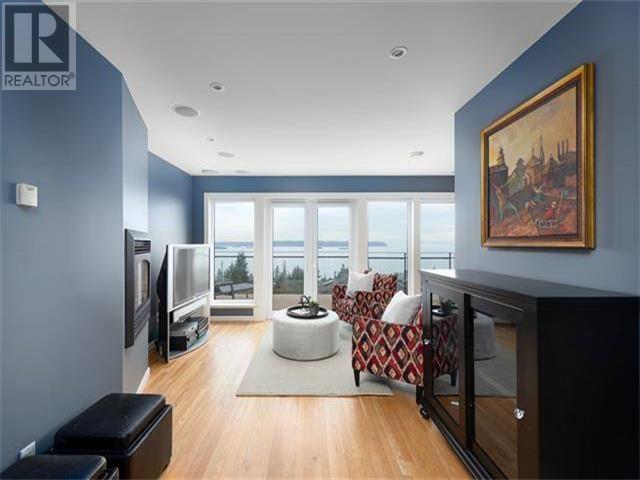 41xx Burkehill Road, West Vancouver, British Columbia  V7V 3M4 - Photo 13 - R2816249