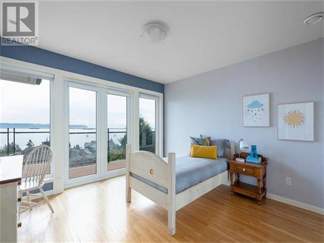 41xx Burkehill Road, West Vancouver, British Columbia  V7V 3M4 - Photo 14 - R2816249