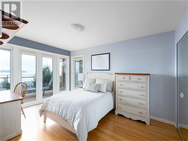 41xx Burkehill Road, West Vancouver, British Columbia  V7V 3M4 - Photo 15 - R2816249
