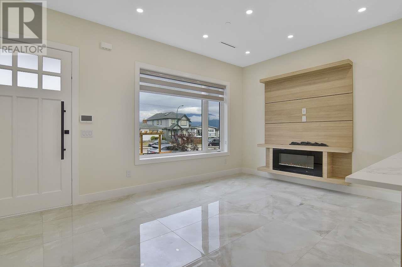 2866 Mcgill Street, Vancouver, British Columbia  V5K 1H6 - Photo 2 - R2816022