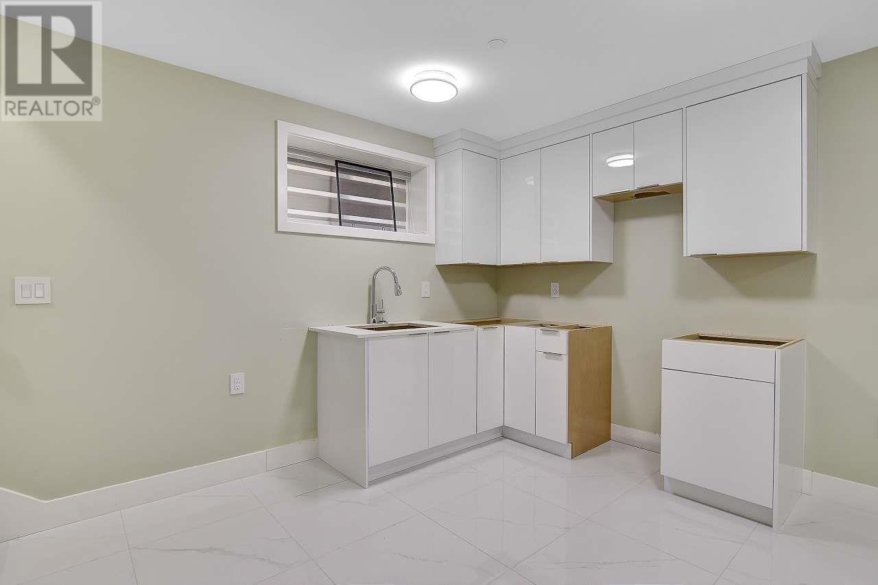 2866 Mcgill Street, Vancouver, British Columbia  V5K 1H6 - Photo 13 - R2816022